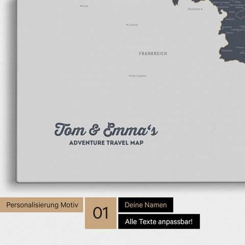 Landkarte von Niederlande, Belgien und Luxemburg als Pinnwand Leinwand in Denim Blue mit Personalisierung und Namen in einer modernen Schreibschrift
