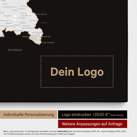 Deutschland-Karte als Pinn-Leinwand in Schwarz-Weiss mit Eindruck eines Firmenlogos