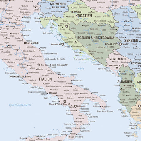 Europa-kaart TRAVEL® Premium Poster – Multicolor Atlas (Politieke kaart)