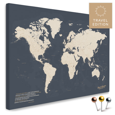 Hoogwaardige wereldkaart in Hale Navy (donkerblauw goud) als prikbord, perfect om reizen te markeren en plannen, kopen