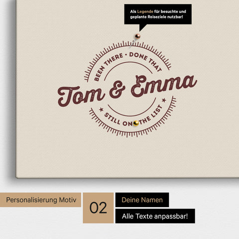 Personalisierte Afrika-Karte als Pinn-Leinwand in Bordeaux-Rot mit eingedruckten Namen und einer Legende zur Markierung von besuchten Orten