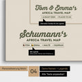 Pinnwand Leinwand einer Afrika-Karte in Dunkelgrün mit Personalisierung als Logo mit Familiennamen und Legende