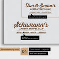 Pinnwand Leinwand einer Afrika-Karte in Multicolor Beige mit Personalisierung als Logo mit Familiennamen und Legende
