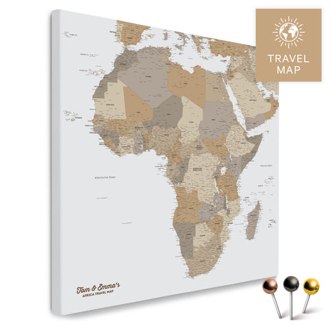 Afrika-Karte in Multicolor Beige als Pinn-Leinwand, perfekt zum Markieren und Planen von Reisen, hier kaufen