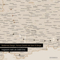 Ausschnitte einer Deutschlandkarte mit Bayern als Pinn-Leinwand in Gold mit Bergen, Seen und 2.500 Orten