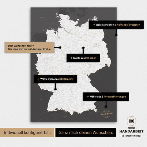 Übersicht über die vielfältigen Konfigurationsmöglichkeiten einer magnetischen Deutschland-Karte als Magnetboard in Dunkelgrau, von der Auswahl des Aufhänge-Systems über Farben bis zum Detailgrad