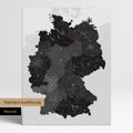 Neutrale schlichte Standard-Ausführung einer Deutschland-Karte mit Postleitzahlen als Pinn-Leinwand in Light Black