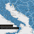 Detail einer magnetischen Europa Landkarte als Magnet-Poster in Blau zeigt einen Ausschnitt von Italien, Kroatien und Griechenland