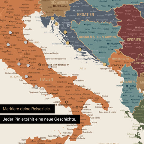 Detail einer magnetischen Europa Landkarte als Magnet-Poster in Multicolor Vivid zeigt einen Ausschnitt von Italien, Kroatien und Griechenland