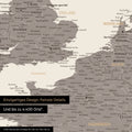 Moderne Europa Landkarte in der Farbe Warmgray (Braun-Grau) als Poster mit einem Ausschnitt von Italien, Kroatien und Griechenland