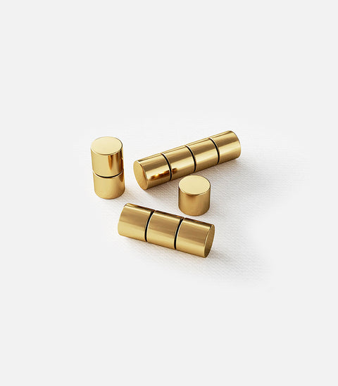 Kollektionen von Magnet-Pins als Zubehör für unsere magnetischen Weltkarten