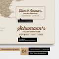 Italien-Karte als Leinwand in Beige mit Personalisierung als Logo mit Familiennamen und Legende für Orte, die man bereits besucht hat und noch besuchen möchte