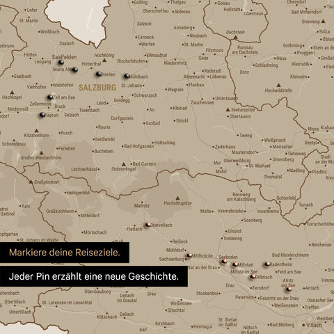 Detail einer Österreich-Karte als Pinn-Leinand in Desert Sand mit Pins im Salzburger Land und Kärnten