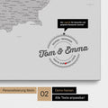 Pinnwand Leinwand einer Österreichkarte in Farbe Hellgrau mit personalisiertem Eindruck von Namen und einer Legende zum Markieren