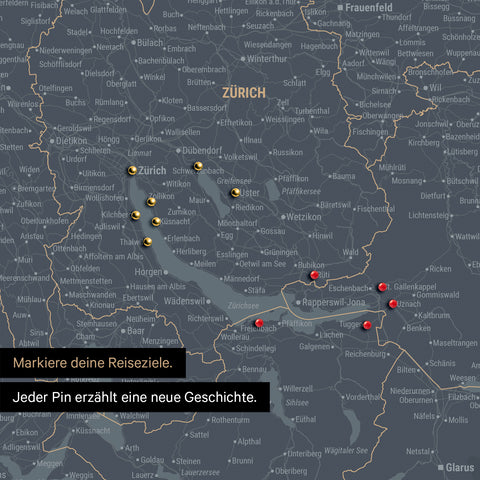 Detail einer Schweiz-Karte als Pinn-Leinwand in Denim Blue mit Pins rund um Zürich