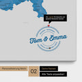 Pinnwand Leinwand einer Schweizkarte in Farbe Blau mit personalisiertem Eindruck von Namen und einer Legende zum Markieren