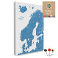Skandinavien-Karte in Blau als Pinnwand Leinwand zum Pinnen und Markieren von Reisezielen kaufen