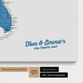 USA Amerika Karte mit hohem Detailgrad als Pinnwand Leinwand in Blau mit Personalisierung und Eindruck mit deinem Namen