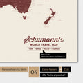 Carte du monde en couleur Bordeaux Rouge avec personnalisation en logo familial