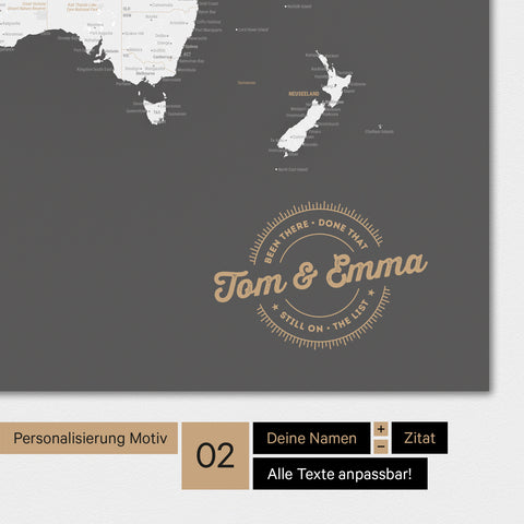 Alternatives rundes Motiv für eine Personalisierung mit deinem Namen auf einer Weltkarte als Magnet-Poster in Dunkelgrau