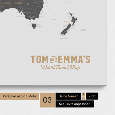 Personalisierung einer Weltkarte Pinnwand in Light Gray mit einem Logo im Vintage-Look, bei dem die Namen und die Unterzeile „World Travel Map“ geändert werden kann