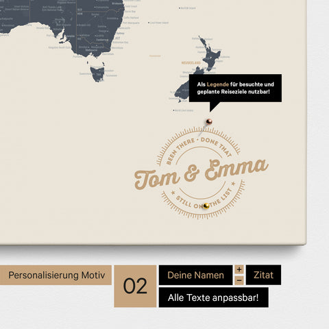 Personalisierte Weltkarte als Pinnwand Leinwand in Navy Light mit eingedruckten Namen und einer Legende zur Markierung von besuchten Orten